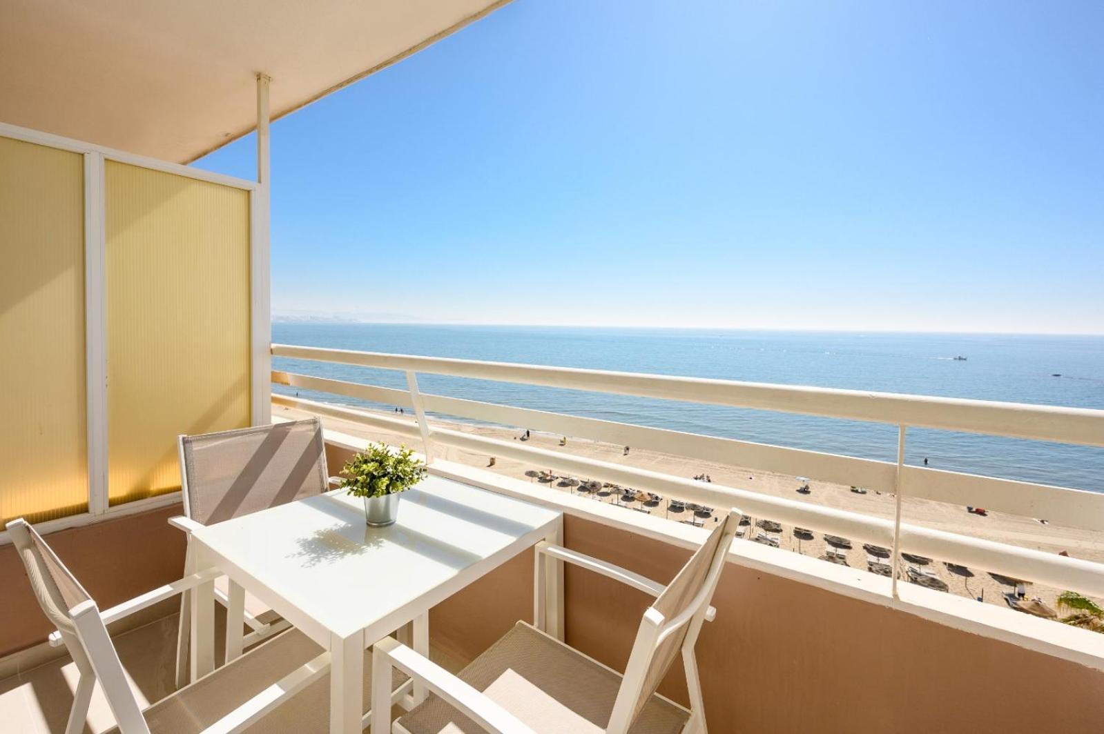 Stella Maris - Amazing Frontal Sea Views With Pool & Terrace By 10Tosea Apartman Fuengirola Kültér fotó